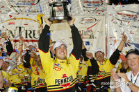 IRL: Sam Hornish wins wild Richmond race IRL: Sam Hornish wins wild Richmond race