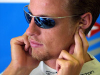 Button calls for bigger cars Button calls for bigger cars