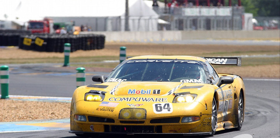 Corvette in front in GTS class Corvette in front in GTS class