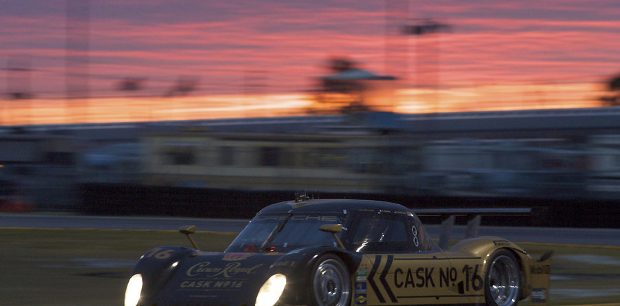 Penske leads Porsche 1-2-3 in early morning at Daytona Penske leads Porsche 1-2-3 in early morning at Daytona