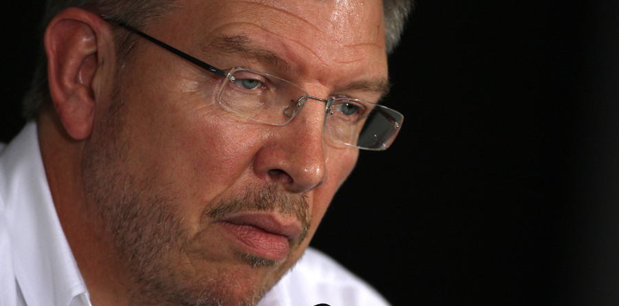 Mercedes buys Brawn Grand Prix Mercedes buys Brawn Grand Prix