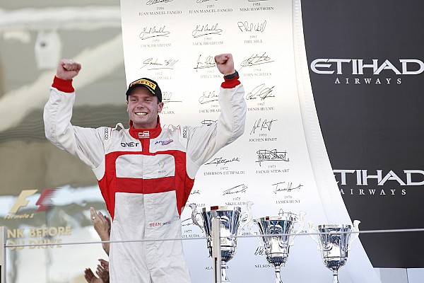 Stoneman moves to FR3.5 with DAMS