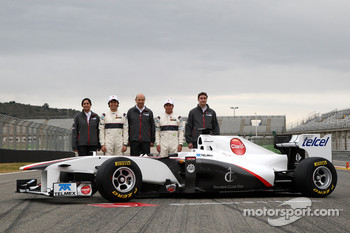 Monisha Kaltenborn, Managing director Sauber F1 Team, Sergio Perez, Sauber F1 Team, Peter Sauber, Sauber F1 Team, Team Principal, Kamui Kobayashi, Sauber F1 Team, James Key, Technical Director, Sauber F1 Team