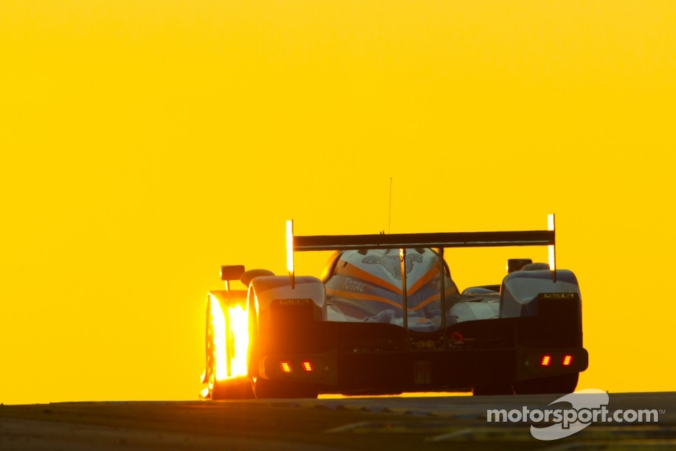 #10 Team Oreca Matmut Peugeot 908 HDI-FAP: Nicolas Lapierre, Loic Duval, Olivier Panis