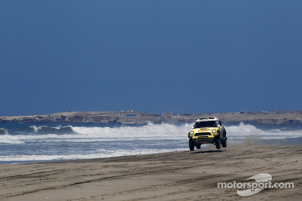 http://cdn-0.motorsport.com/static/img/mgl/1500000/1500000/1500000/1500200/1500250/s1_1.jpg