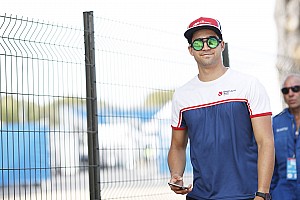 VIDEO: Juan Manuel Correa camina en su recuperación