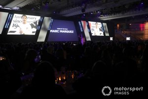 Entrega del premio Piloto del Año a Marc Márquez