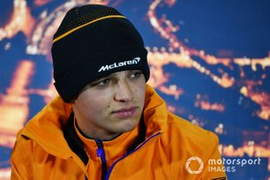 Lando Norris, McLaren, in de persconferentie