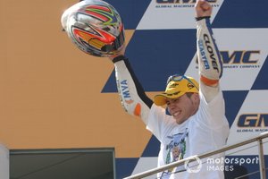 Álvaro Bautista celebra