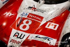 Coche de las 24 Horas de Le Mans Toyota ganador 2019 de Sébastien Buemi, Kazuki Nakajima y Fernando Alonso