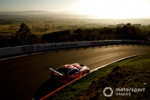 #888 Mercedes-AMG Team Vodafone Mercedes AMG GT GT3: Craig Lowndes, Jamie Whincup, Shane van Gisbergen