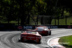 #888 Mercedes-AMG Team Vodafone Mercedes AMG GT GT3: Craig Lowndes, Jamie Whincup, Shane van Gisbergen