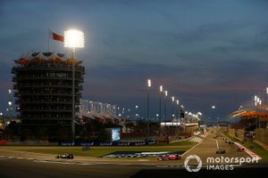 Lewis Hamilton, Mercedes F1 W07 Hybrid lidera a Sebastian Vettel, Ferrari SF16-H y Nico Rosberg, Mercedes F1 W07 Hybrid