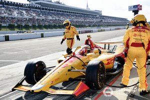 Ryan Hunter-Reay, Andretti Autosport Honda returns to the track after a lengthy repair following a multi-car accident on lap 4