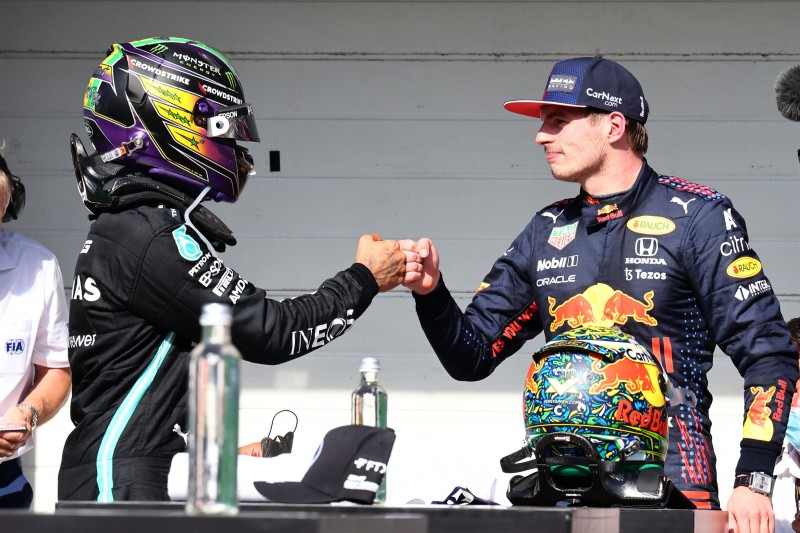 Lewis Hamilton Max Verstappen Mercedes Mercedes F1Red Bull Red Bull F1 ~Lewis Hamilton (Mercedes) und Max Verstappen (Red Bull) ~
