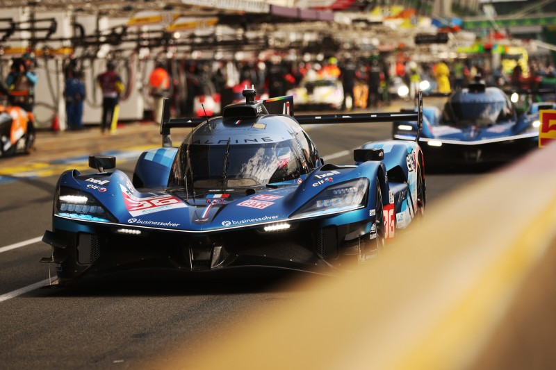 Mick Schumacher Matthieu Vaxiviere Alpine Alpine F1 ~Mick Schumacher und Matthieu Vaxiviere ~ 