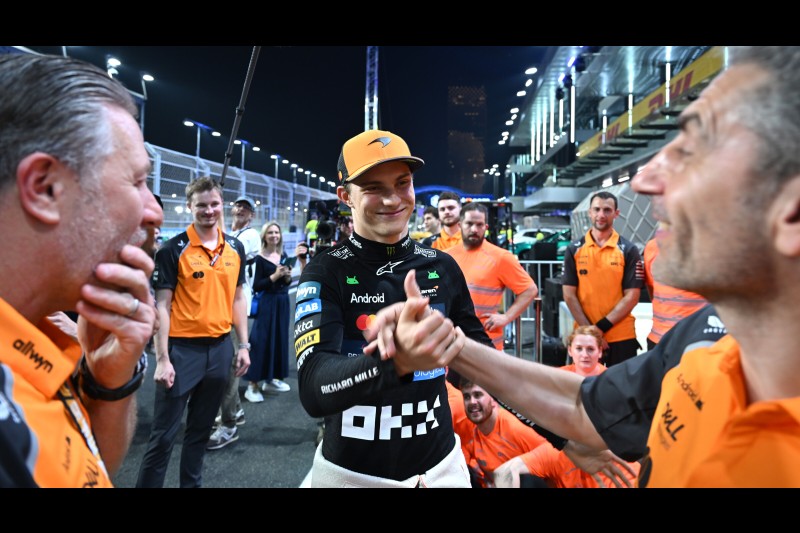 Zak Brown Oscar Piastri McLaren McLaren F1 ~Zak Brown und Oscar Piastri (McLaren) ~ 