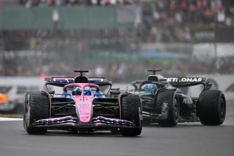 Pierre Gasly George Russell Alpine Alpine F1Mercedes Mercedes F1 ~Pierre Gasly (Alpine) und George Russell (Mercedes) ~ 