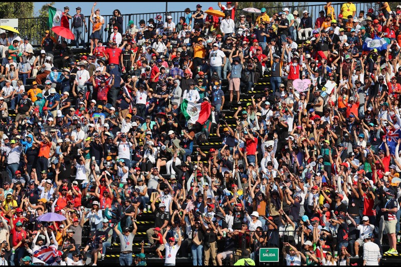  ~Formel-1-Fans in Mexiko~ 