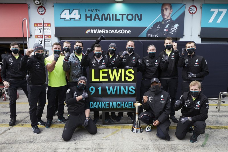 Lewis Hamilton Michael Schumacher Mercedes Mercedes F1 ~Lewis Hamilton (Mercedes) und Michael Schumacher ~