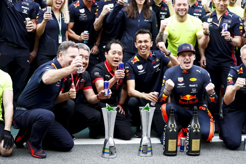 Christian Horner Alexander Albon Max Verstappen CIP CIP Moto3Red Bull Aston Martin Red Bull Racing F1 ~Christian Horner, Alexander Albon (Red Bull) und Max Verstappen (Red Bull) ~ 