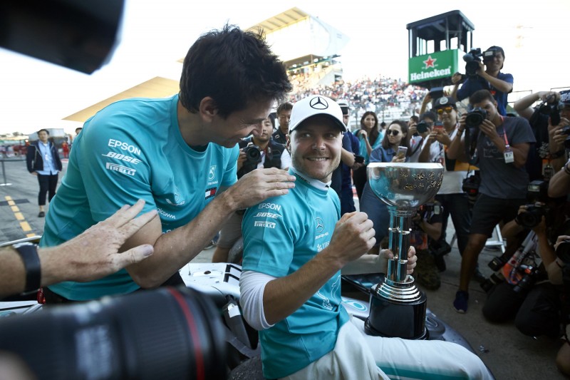 Valtteri Bottas Toto Wolff ~Valtteri Bottas (Mercedes) und Toto Wolff ~
