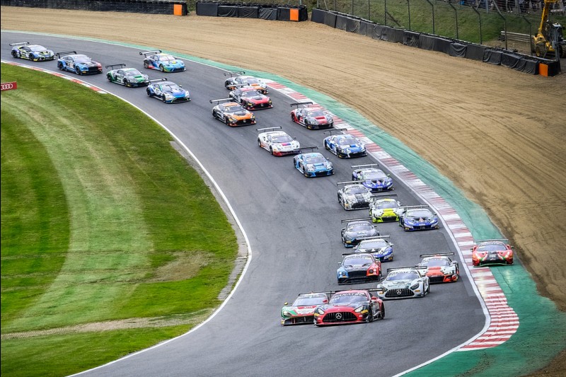 GTWC, Brands Hatch, Start