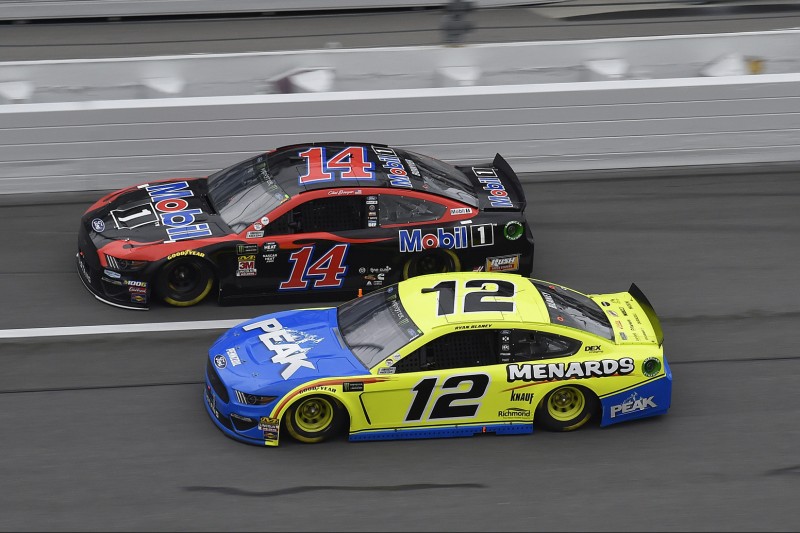 Clint Bowyer, Ryan Blaney