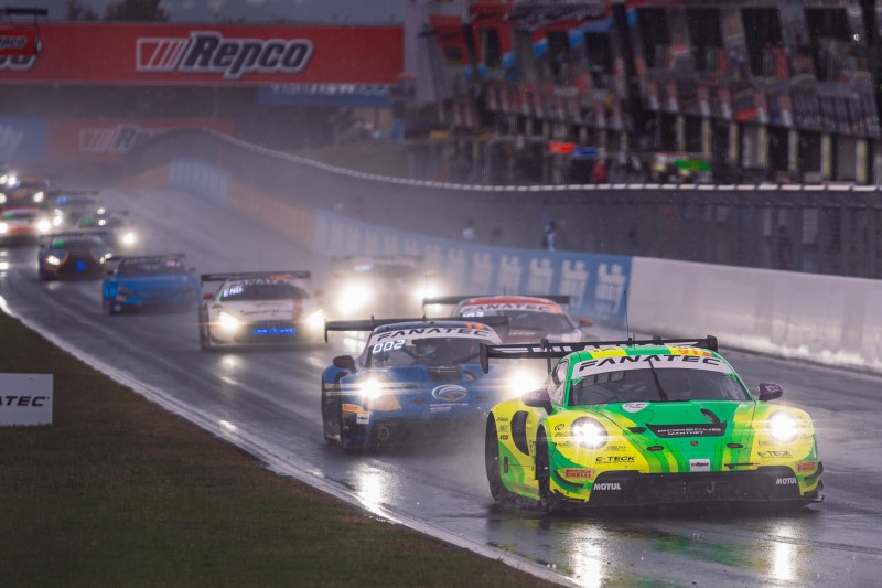 Ob Regen oder Sonne: Der Manthey-EMA-Porsche war immer vorne