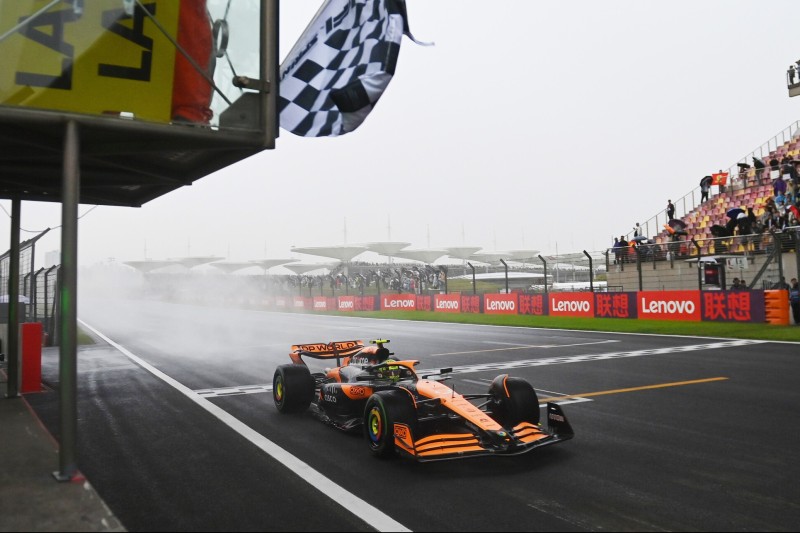 Lando Norris knallt am Freitag die schnellste Runde hin