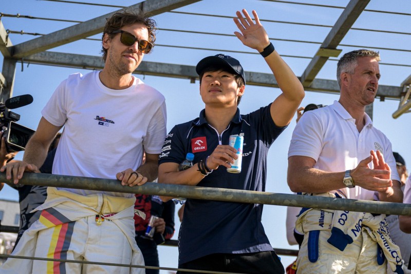 Ralf Schumacher (r.) glaubt nicht an ein Comeback von Sebastian Vettel (l.)