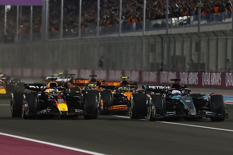 Hartes Duell: Verstappen und Russell werden noch für heiße Momente sorgen