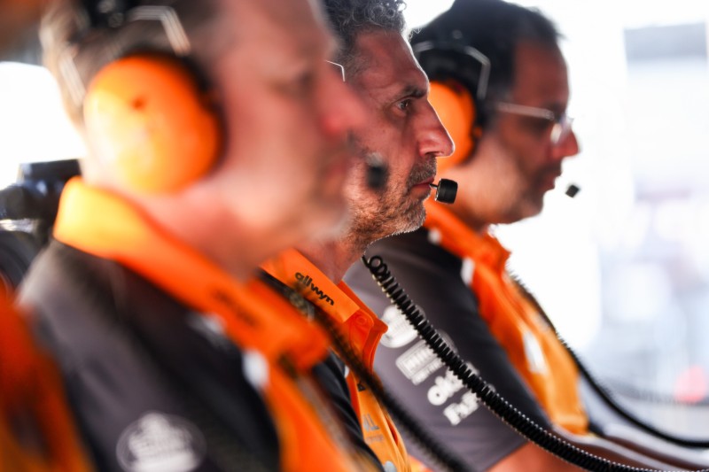 Teamchef Andrea Stella (Mitte) sieht in Sachen Norris auch McLaren in der Pflicht