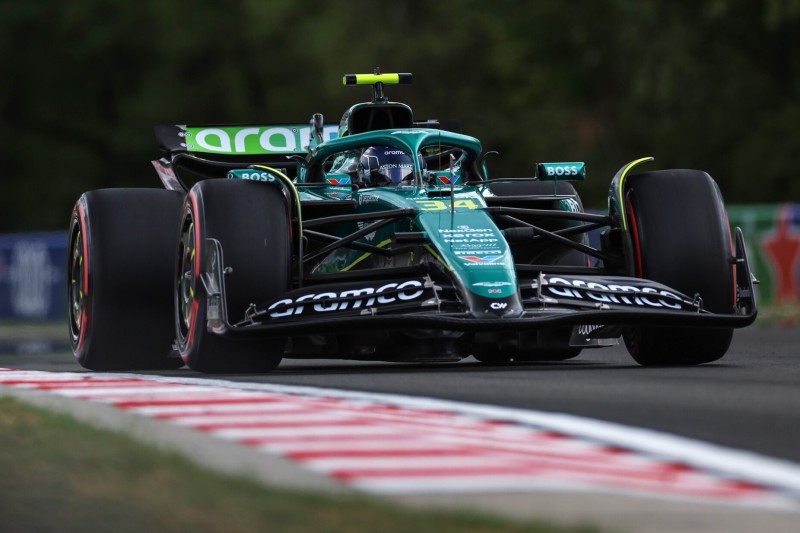 Felipe Drugovich (Aston Martin AMR25) beim Formel-1-Rennen in Ungarn 2025