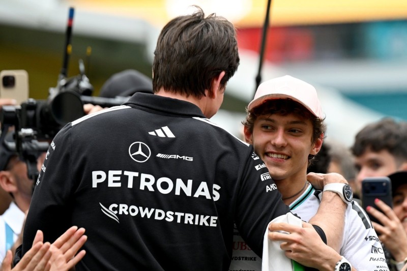 Toto Wolff und Kimi Antonelli