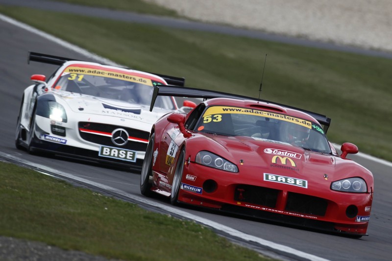 2011 ging Gottfried Grasser noch in einer Dodge Viper im ADAC GT Masters an den Start