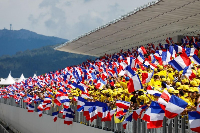 Fans auf der Haupttribüne beim GP Frankreich 2018 in Le Castellet