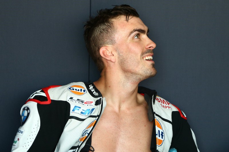 Loris Baz