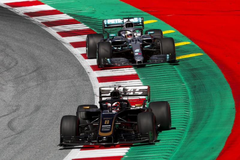 Romain Grosjean, Lewis Hamilton