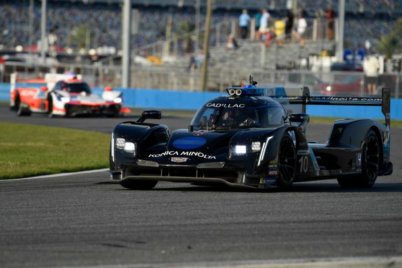 Renger van der Zande, Ryan Briscoe, Scott Dixon