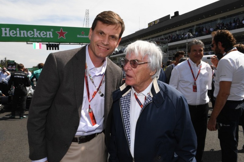 Tavo Hellmund, Bernie Ecclestone