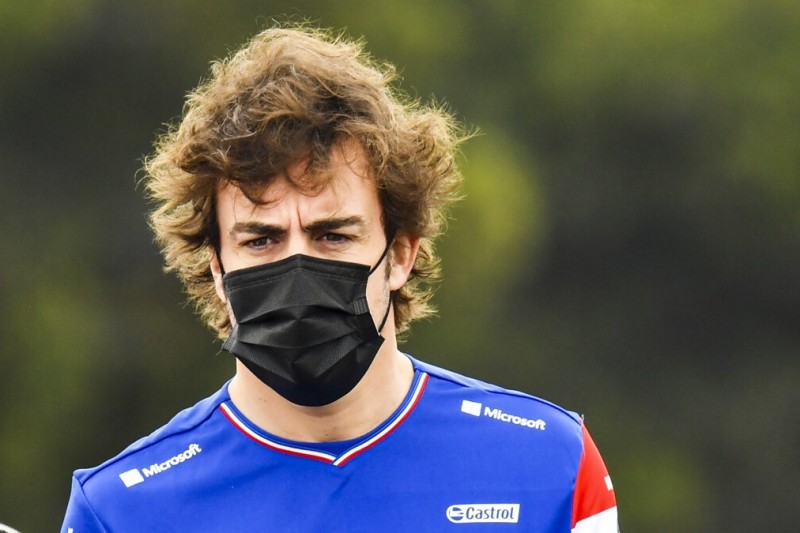 Fernando Alonso beim Trackwalk in Le Castellet