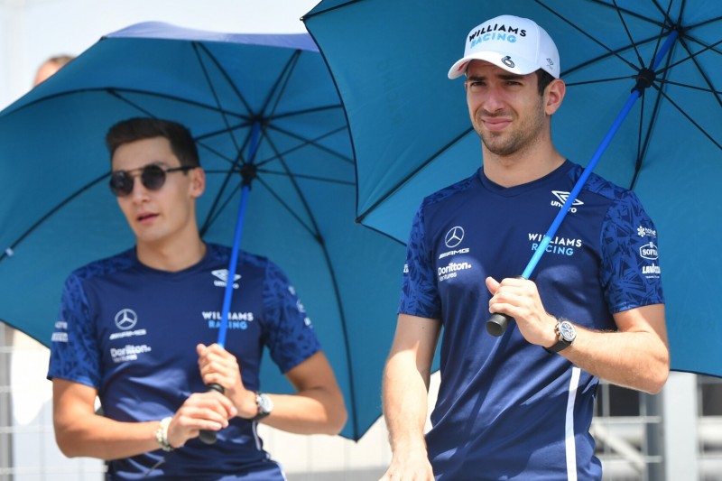 George Russell mit Williams-Teamkollege Nicholas Latifi beim Grand Prix von Ungarn der Formel 1 2021 in Budapest