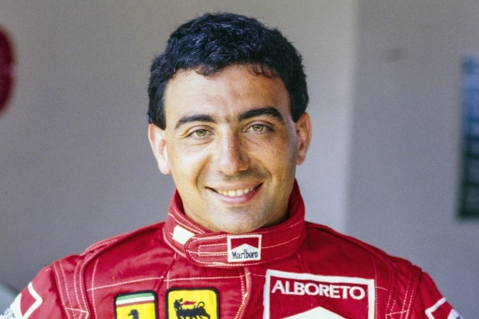 Porträt von Michele Alboreto, als Formel-1-Fahrer bei Ferrari