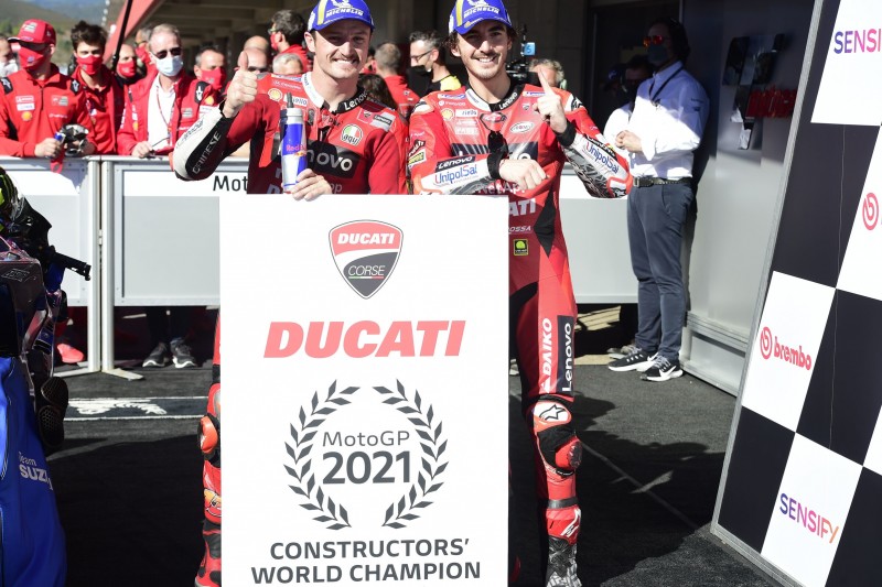 Jack Miller feierte mit Francesco Bagnaia den Gewinn der Konstrukteurs-WM für Ducati.