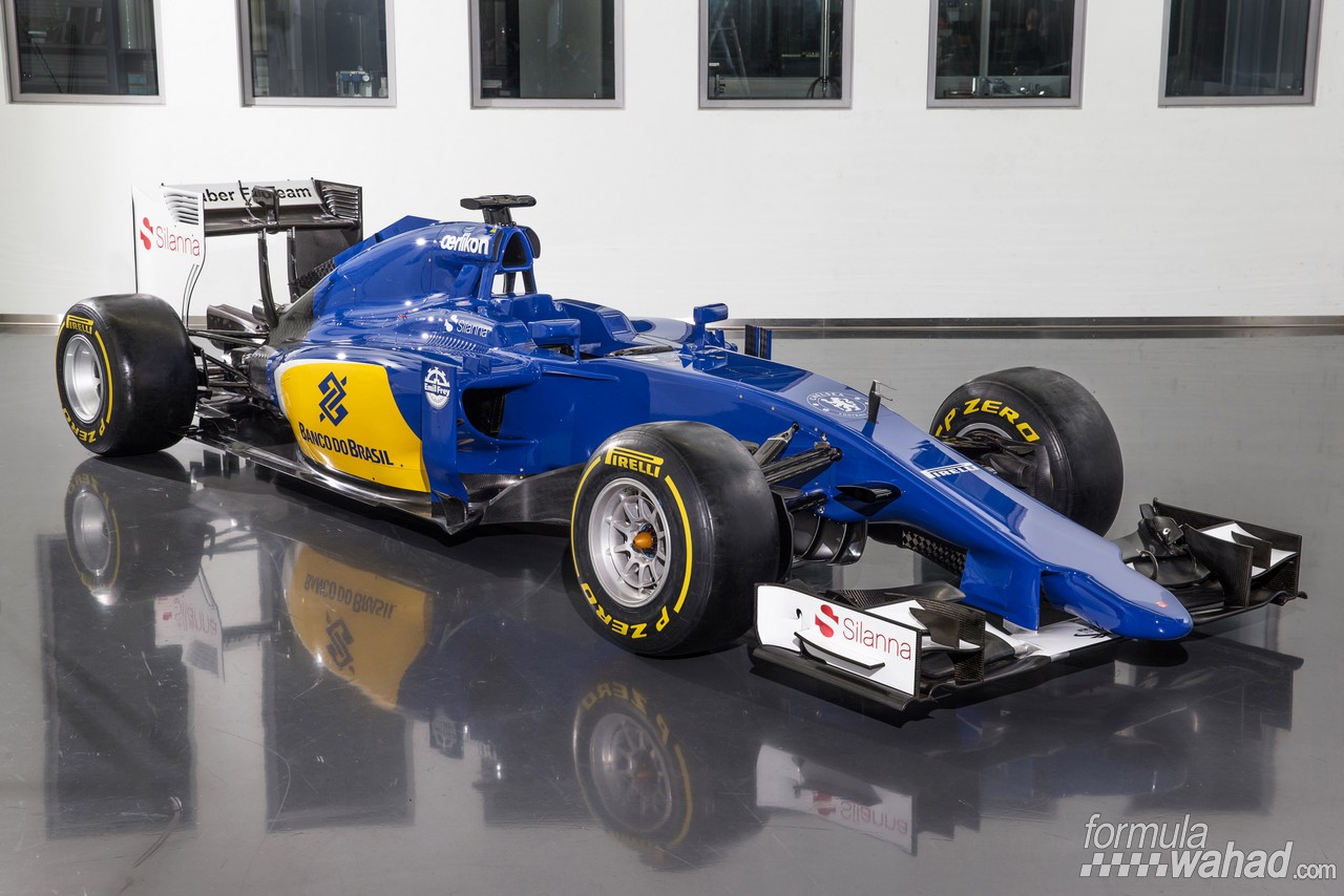 20150130_Sauber_C34-Ferrari_Front_Side
