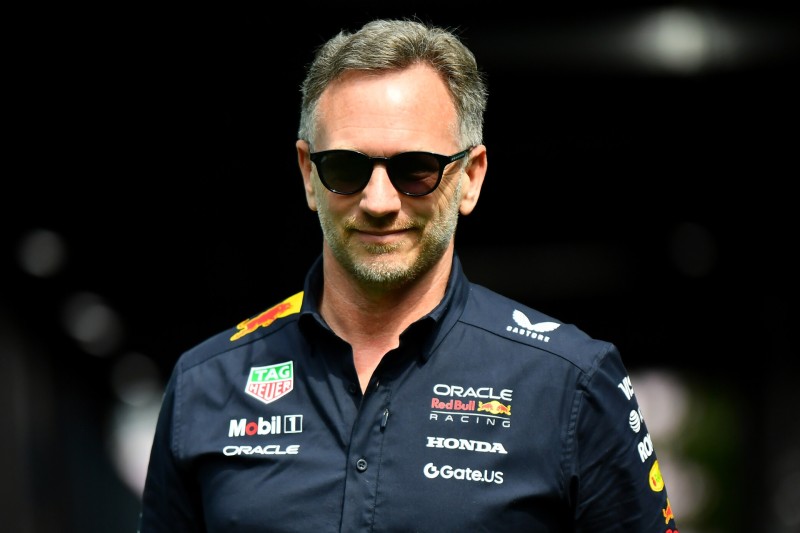 Für die chice Sonnenbrille ist das warme Wetter gut, sonst schadet es Red Bull eher