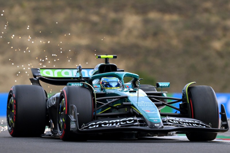 In Budapest ließ Fernando Alonso den Aston Martin mal so richtig fliegen