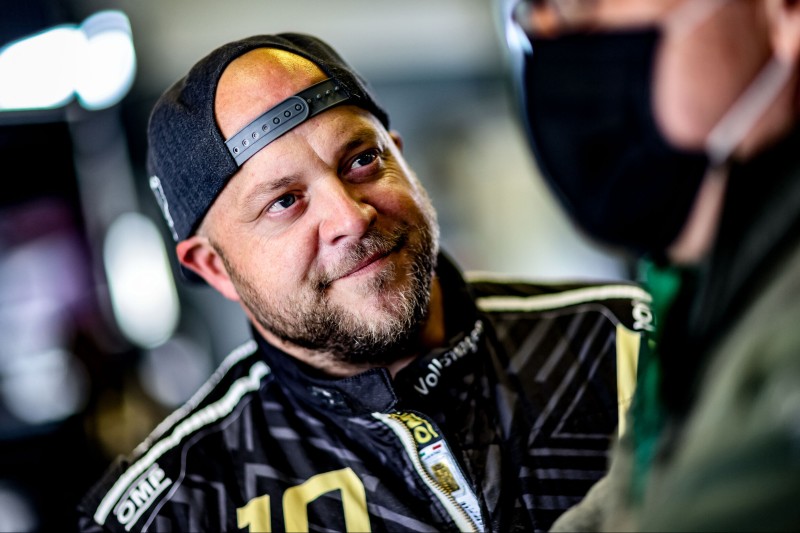 Andreas Gülden ist Chefinstruktor der Nürburgring Driving Academy