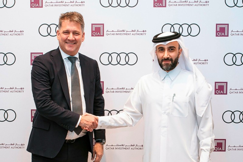 Gernot Döllner, CEO der AUDI AG und Vorsitzender des Verwaltungsrats der Sauber Motorsport AG; Mohammed Al-Sowaidi, CEO von QIA